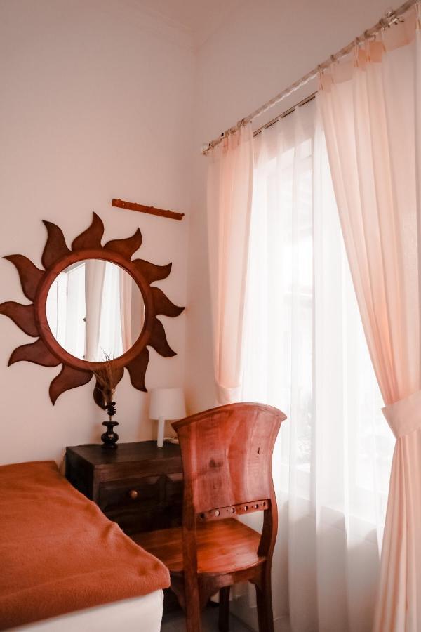 Tropical Paradiso Homestay Banyuwangi  Exteriör bild