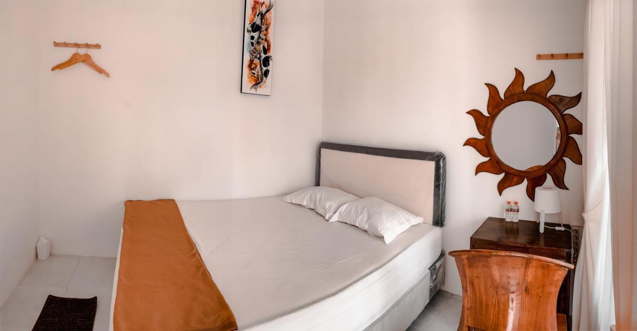 Tropical Paradiso Homestay Banyuwangi  Exteriör bild